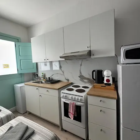 Bentley Ground Floor Apartman